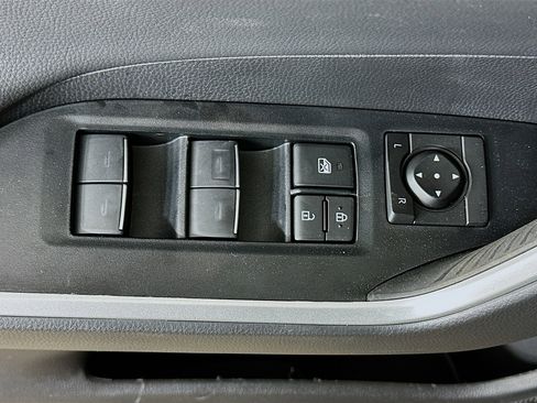 Used 2025 Toyota RAV4 Limited w/ Advanced Technology Package image 15