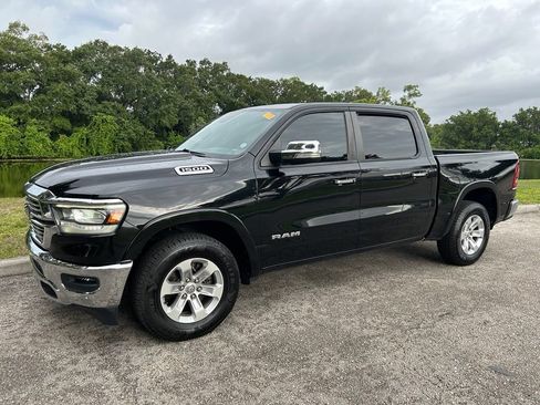 Used 2020 RAM 1500 Laramie AWD/4WD image 2