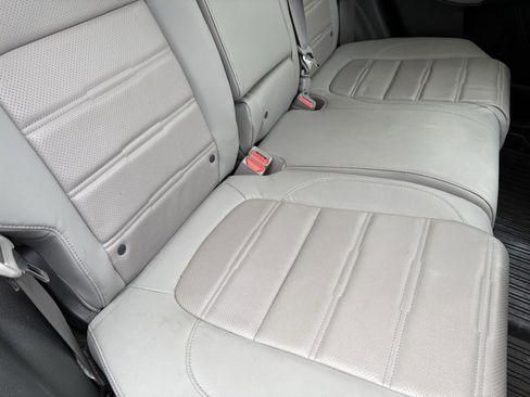 Used 2019 Honda CR-V Touring image 36