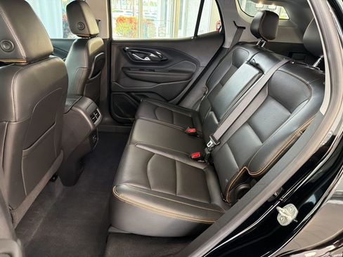 Used 2022 GMC Terrain AT4 w/ Tech Package AWD/4WD image 15