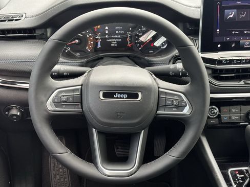 New 2026 Jeep Compass Latitude AWD/4WD image 11