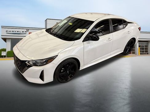 Used 2024 Nissan Sentra SR image 9