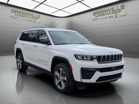 New 2026 Jeep Grand Cherokee L Limited RWD image 10