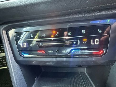 Used 2024 Volkswagen Tiguan SEL R-Line AWD/4WD image 63