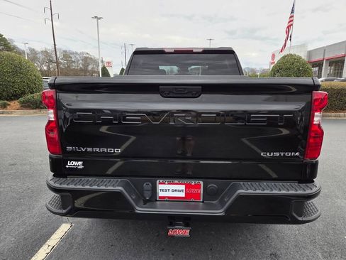 Used 2022 Chevrolet Silverado 1500 Custom image 8