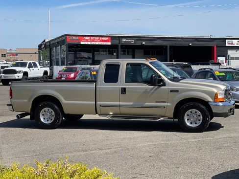 Used 2000 Ford F250 XLT image 5