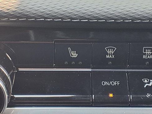 New 2026 Chevrolet Equinox LT image 16