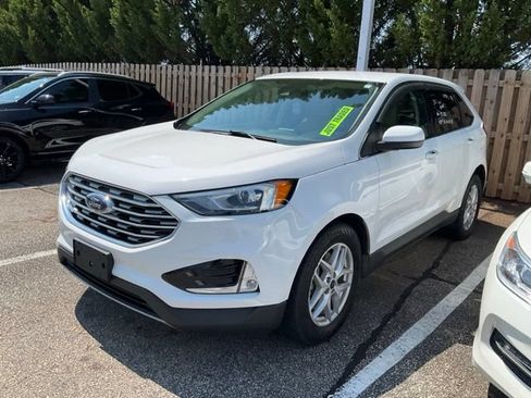 Used 2022 Ford Edge SEL w/ Convenience Package AWD/4WD image 3