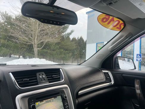 Used 2016 GMC Acadia SLT w/ Open Road Package image 21