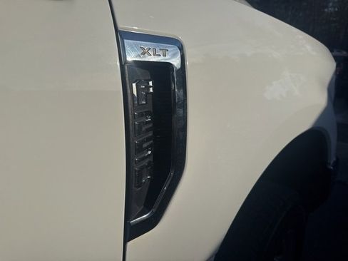 Used 2019 Ford F250 XLT w/ XLT Value Package image 5