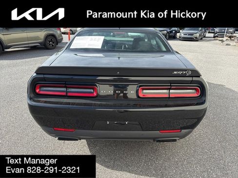 Used 2020 Dodge Challenger SRT Hellcat RWD image 6