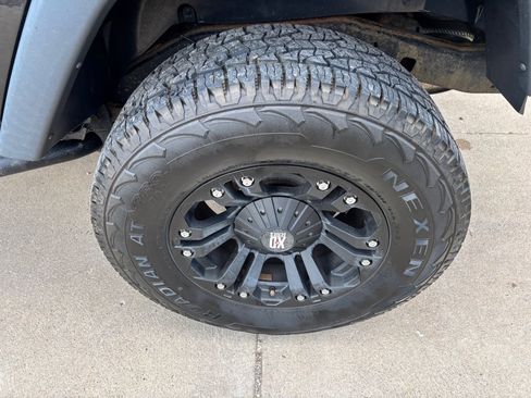Used 2015 Jeep Wrangler Sport w/ Quick Order Package 24S AWD/4WD image 23