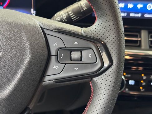 New 2026 Chevrolet Trax RS w/ Sunroof Package image 33