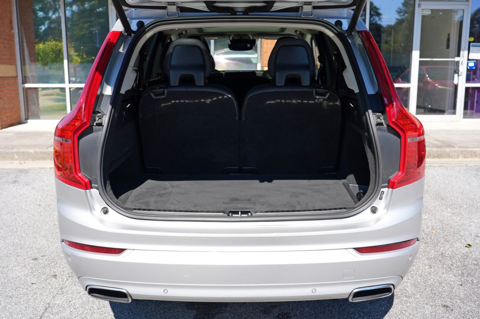 Used 2020 Volvo XC90 T6 Momentum AWD/4WD image 9