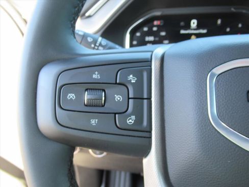 Used 2025 GMC Sierra 3500 Denali w/ Denali Reserve Package image 29