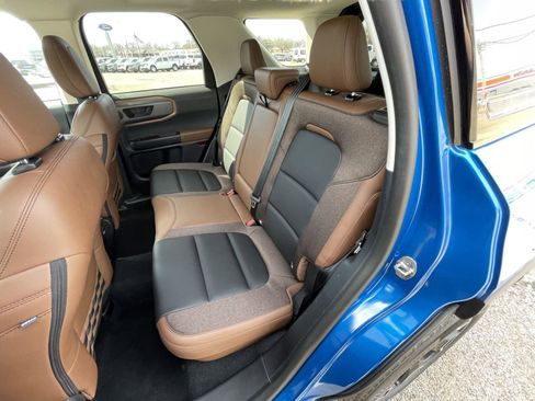 Used 2025 Ford Bronco Sport Outer Banks w/ Outer Banks Tech Package+ image 35