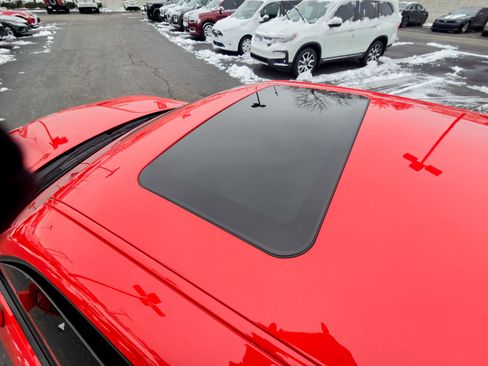 Used 2023 Dodge Challenger R/T w/ Plus Package image 18