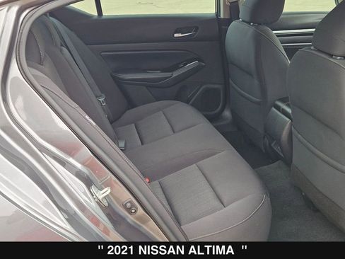 Used 2021 Nissan Altima 2.5 SV w/ SV Premium Package image 28