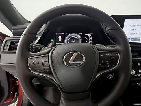 Used 2025 Lexus ES 300h w/ Premium Package image 21
