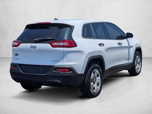 Used 2016 Jeep Cherokee Sport AWD/4WD image 5