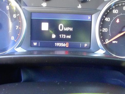 Used 2024 Chevrolet Blazer LT w/ Convenience Package image 9