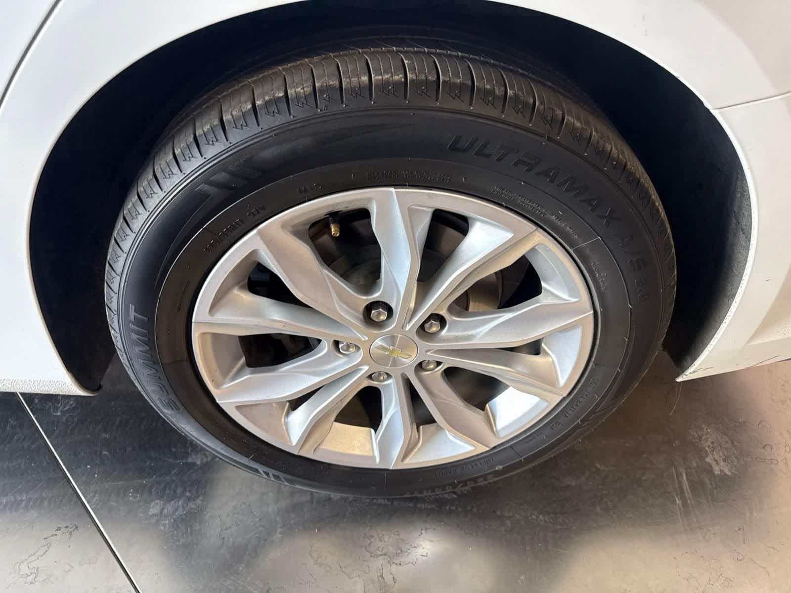 Used 2019 Chevrolet Malibu LT FWD image 11
