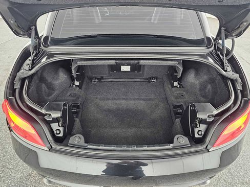 Used 2010 BMW Z4 sDrive35i image 14