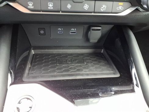 New 2025 Nissan Altima 2.5 SR image 13