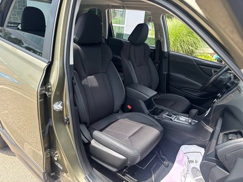 Used 2023 Subaru Forester Premium AWD/4WD image 18