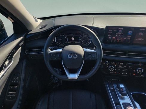 Certified 2025 INFINITI QX60 Pure image 5