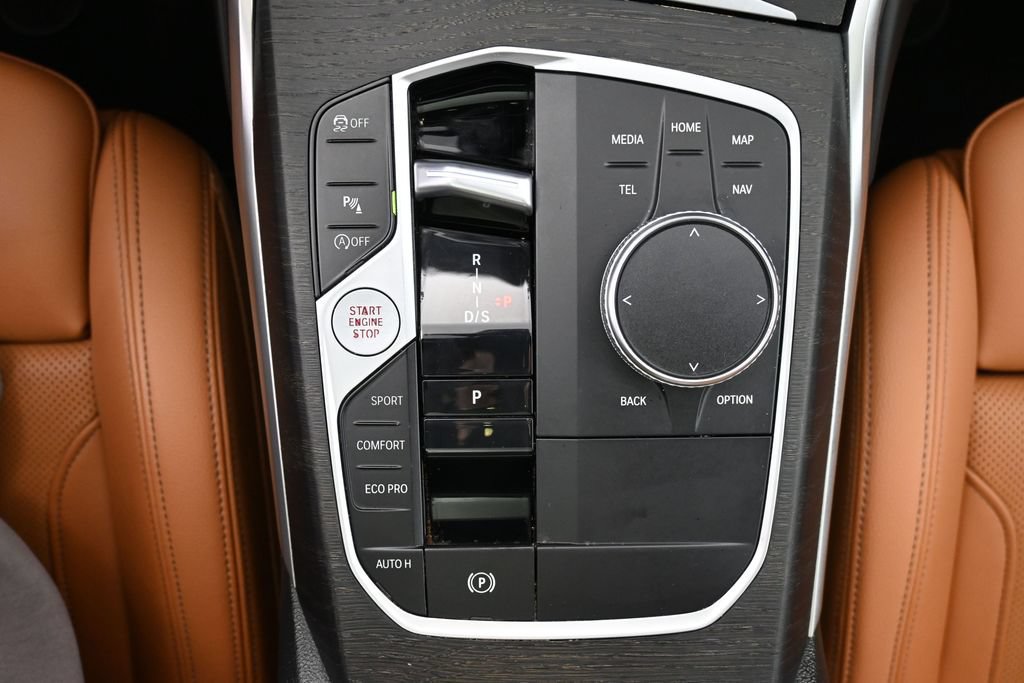 Used 2023 BMW 330i xDrive Sedan w/ Premium Package AWD/4WD image 19