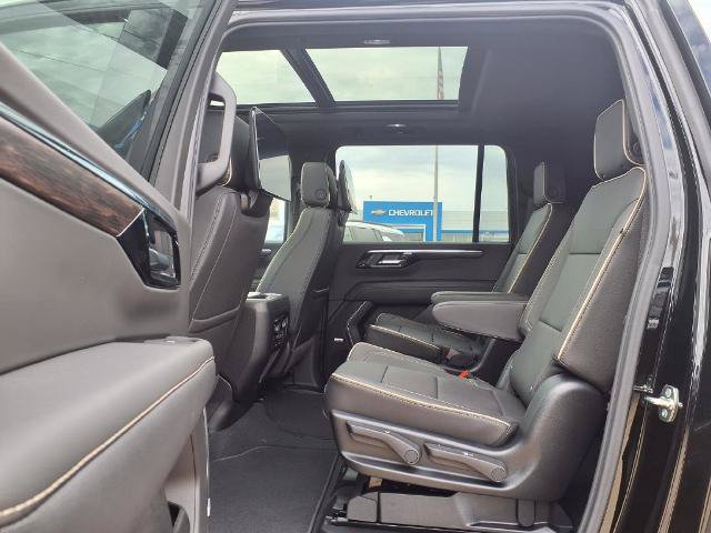 New 2026 Chevrolet Suburban Premier AWD/4WD image 12