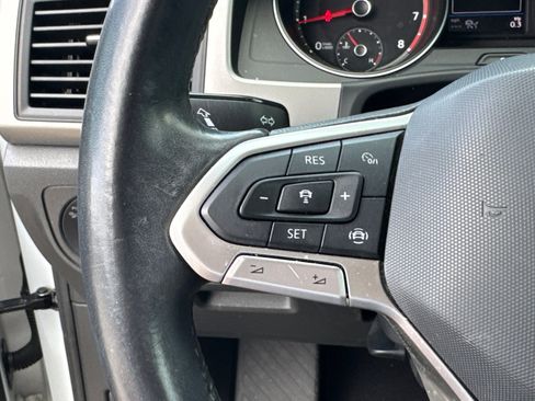 Used 2021 Volkswagen Atlas SE w/ Towing Package FWD image 25
