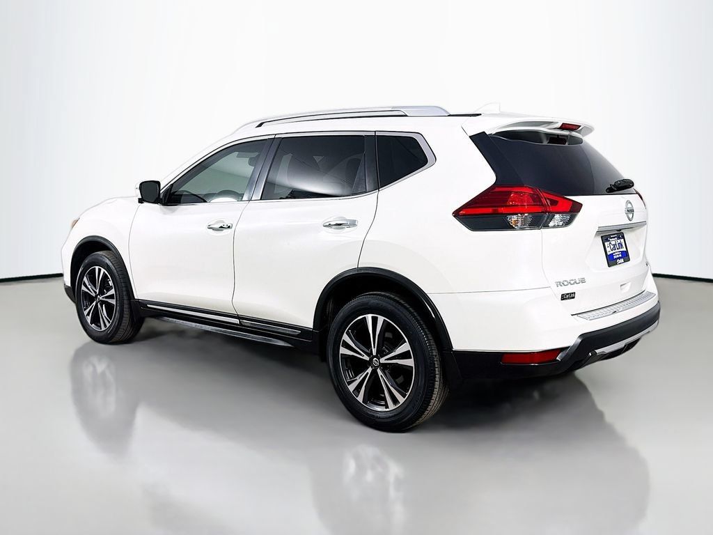 Used 2017 Nissan Rogue SL AWD/4WD image 5