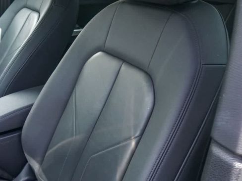 Used 2024 Audi Q3 2.0T Premium AWD/4WD image 16