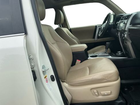 Used 2019 Toyota 4Runner Limited AWD/4WD image 15