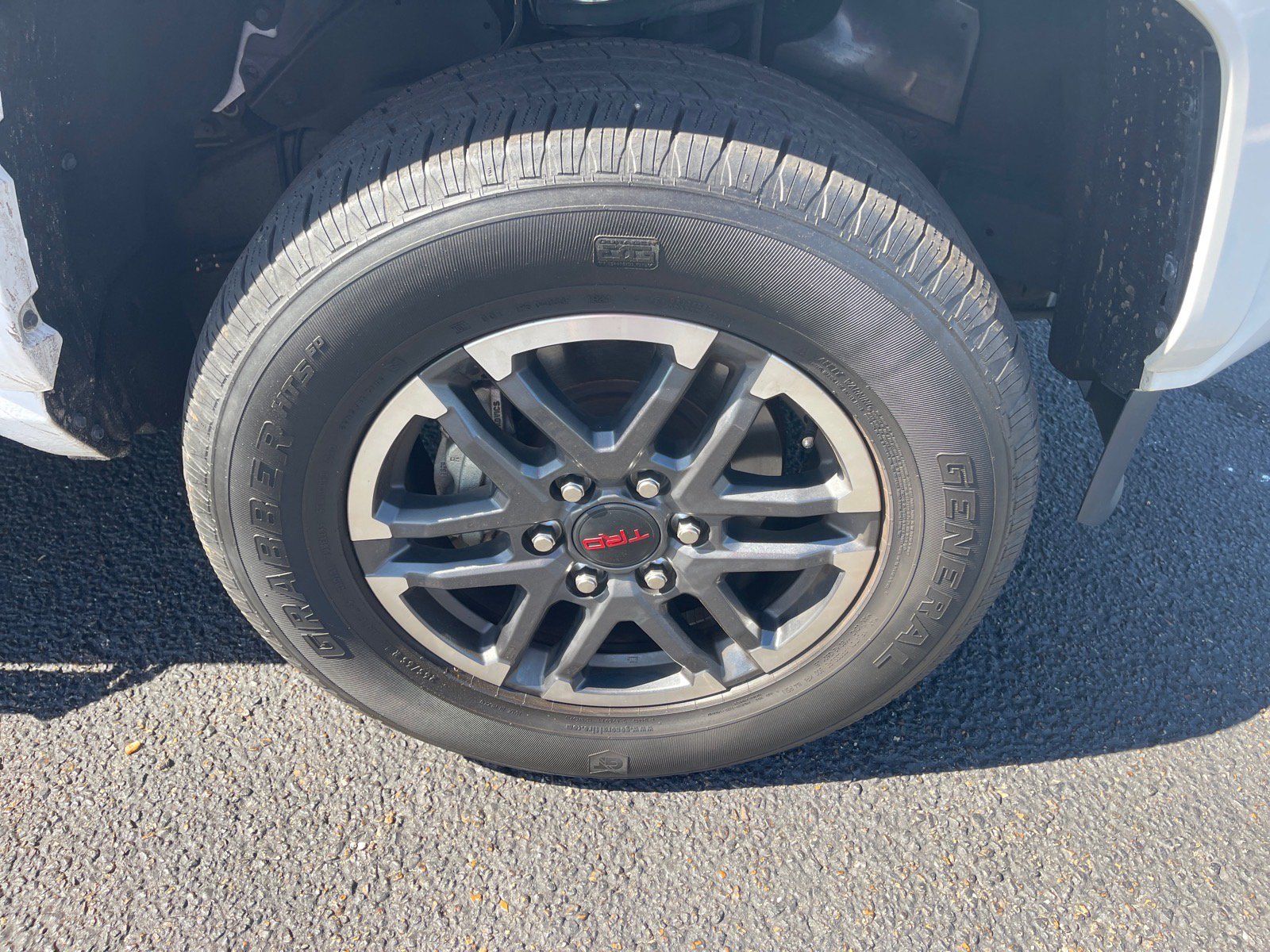 Used 2024 Toyota Tacoma TRD Sport AWD/4WD image 22