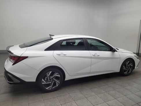 Used 2025 Hyundai Elantra Sport image 10