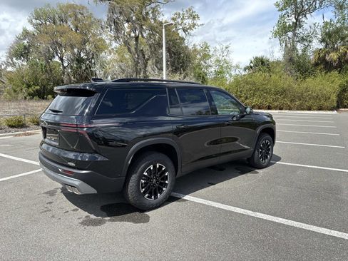 New 2026 Chevrolet Traverse Z71 w/ Enhanced Driving Package image 3