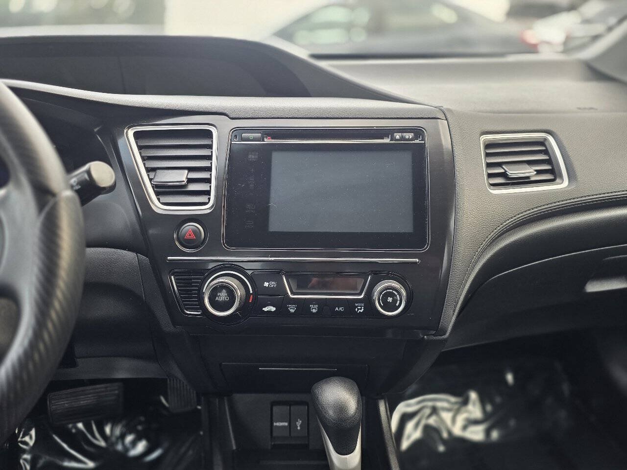 Used 2015 Honda Civic SE image 16