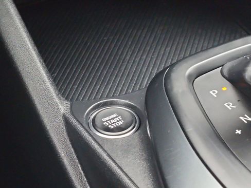 Used 2025 Kia K4 FWD image 19