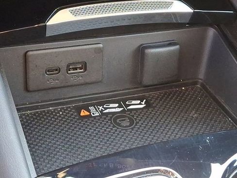 Used 2025 Buick Envision Preferred image 27