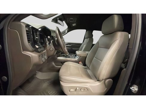 Used 2022 Chevrolet Silverado 1500 LTZ image 12