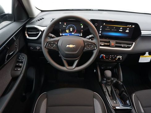 New 2026 Chevrolet TrailBlazer LS FWD image 12