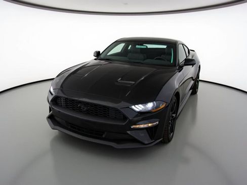 Used 2019 Ford Mustang Coupe w/ Equipment Group 101A image 3