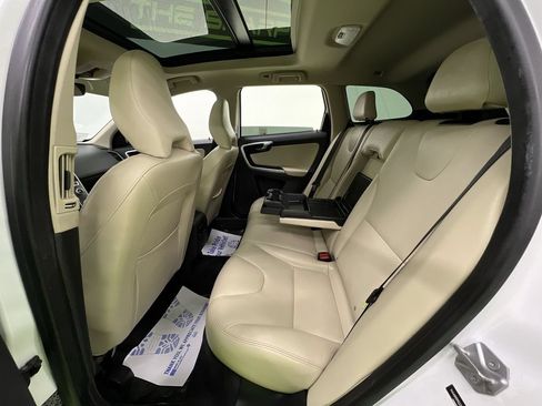 Used 2016 Volvo XC60 T6 Platinum w/ Climate Package FWD image 28