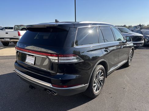 Used 2020 Lincoln Aviator AWD image 7
