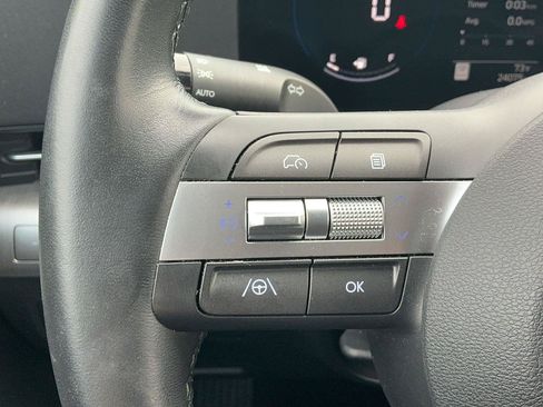 Certified 2024 Hyundai Kona SEL AWD/4WD image 17