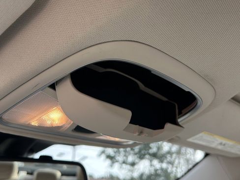 Used 2015 Chrysler 200 C w/ Navigation & Sound Group I image 30