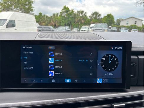 Used 2025 Hyundai Santa Fe SEL FWD image 28
